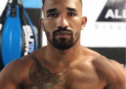 Quatro boxeadores brasileiros trabalham pelo título mundial