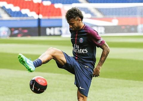 Neymar marca, mas PSG perde de virada e é eliminado da Copa da Liga Francesa