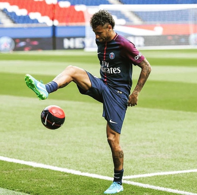 Neymar marca, mas PSG perde de virada e é eliminado da Copa da Liga Francesa