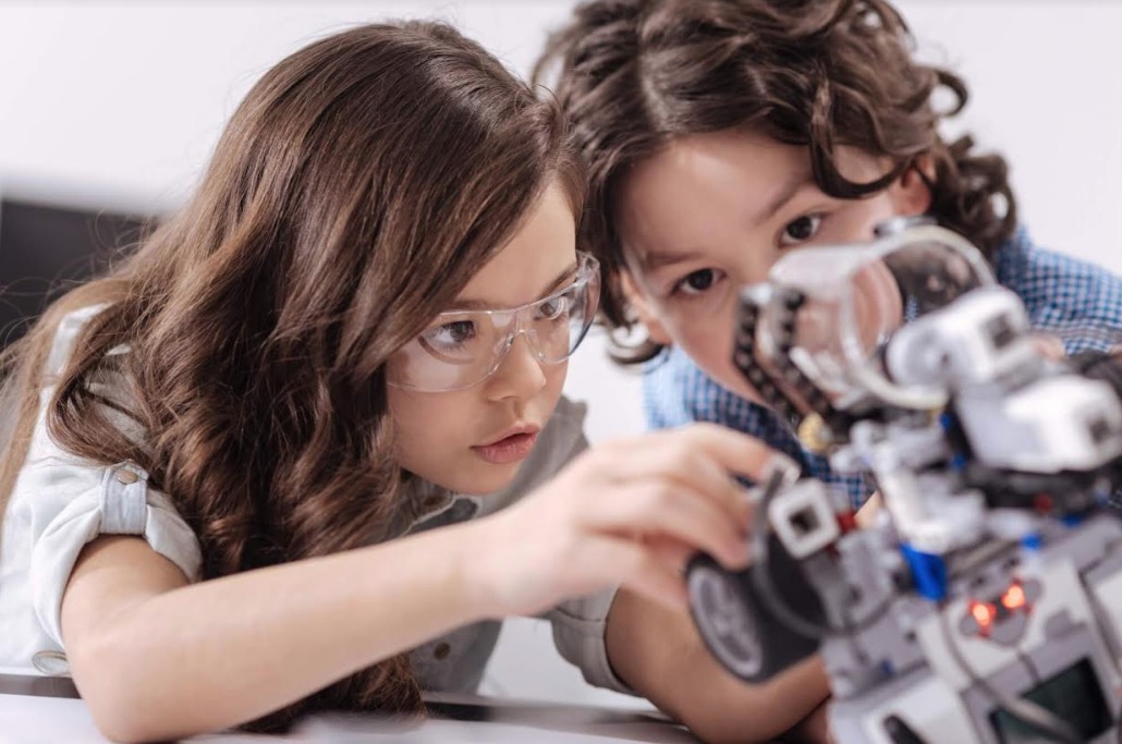 Shopping em Manaus realiza evento gratuito de robótica educacional