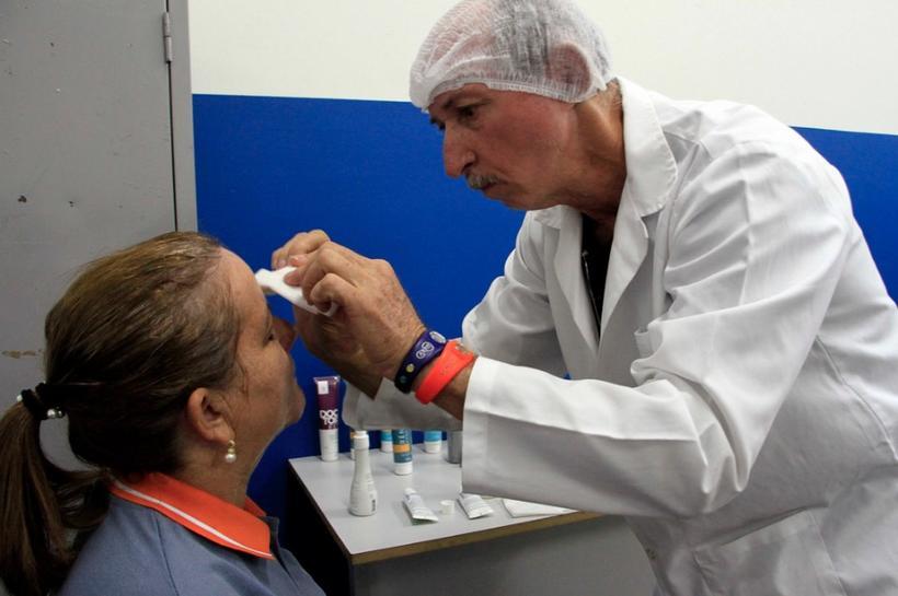 Ação oferece serviços gratuitos de saúde e estética em Manaus