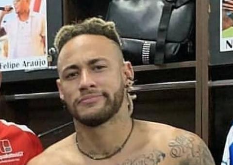   Neymar se revolta com fake que se passa por ele no WhatsApp: 'babaca'  