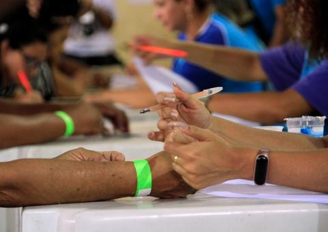 Prefeitura libera ordem de pagamento de aluguel para 546 famílias do incêndio no Educandos