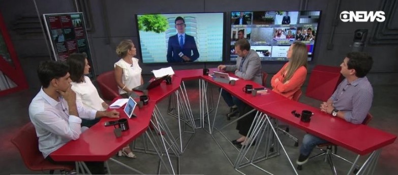 Bancada do Estúdio I cai no 'gemidão do Whatsapp’ ao vivo na Globonews