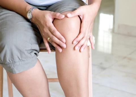  Suco fácil e natural pode acabar com dor nos joelhos e articulações 