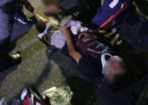 Acidente com motocicleta deixa dois feridos em avenida de Manaus
