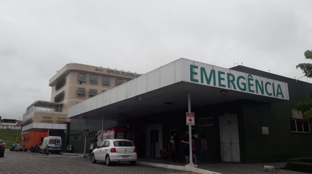 Homem é morto a facadas durante discussão na rua em Manaus