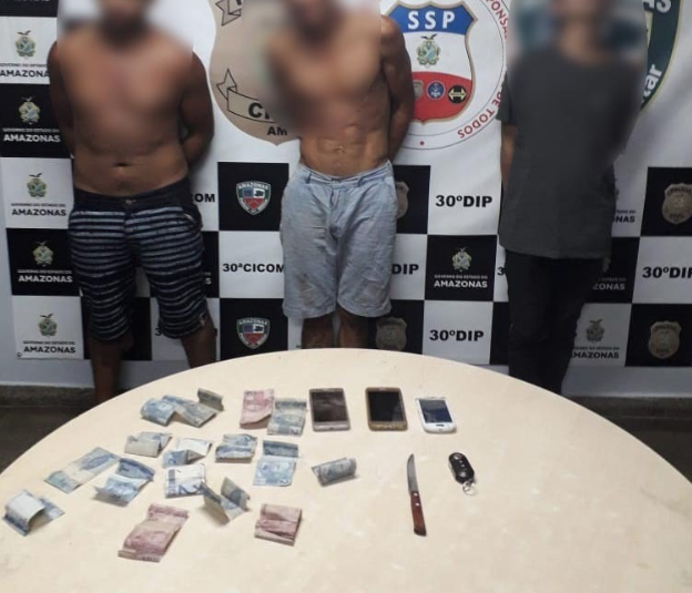 Motorista de aplicativo tem carro roubado após ser espancado e suspeitos se dão mal