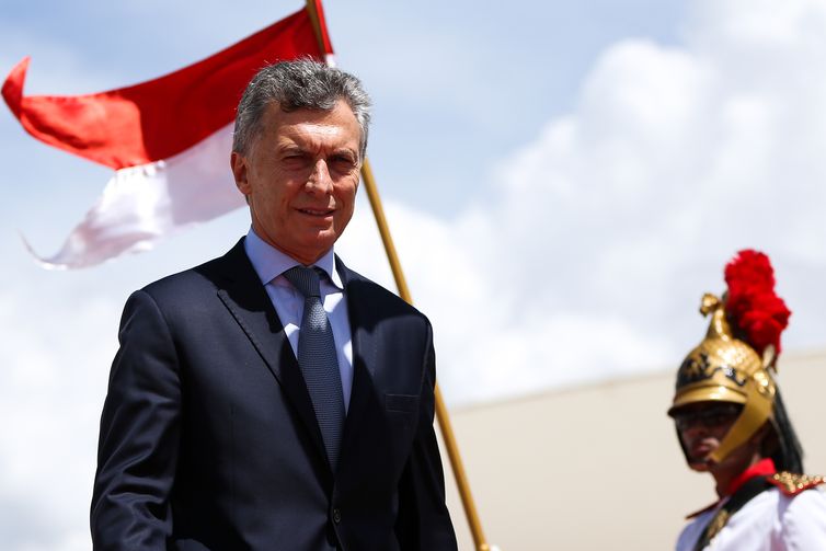 Presidente da Argentina vem ao Brasil participar de encontro com Bolsonaro