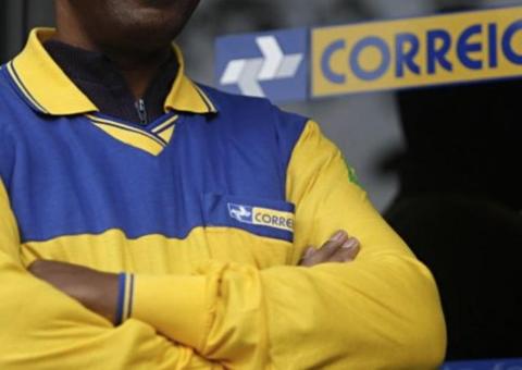 Carteiro readaptado após lesão na coluna e joelho obtém direito a adicional suprimido