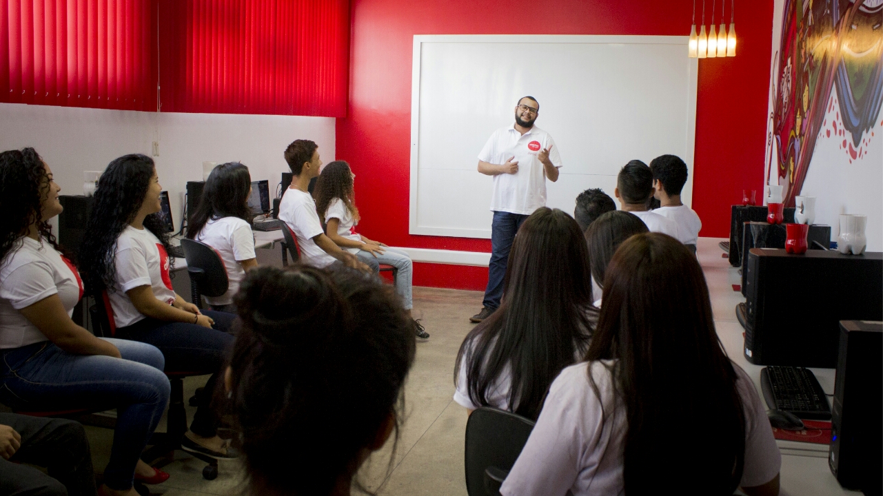Coletivo Jovem abre inscrições para cursos gratuitos com 360 vagas 