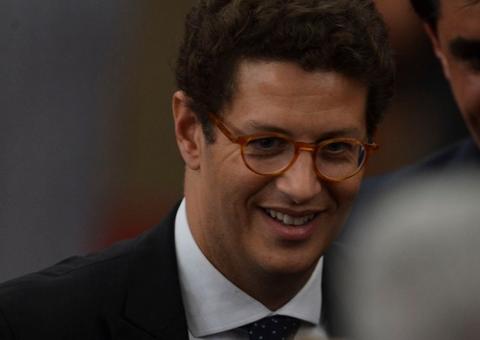 Ministro diz que há consenso para Brasil permanecer no Acordo de Paris