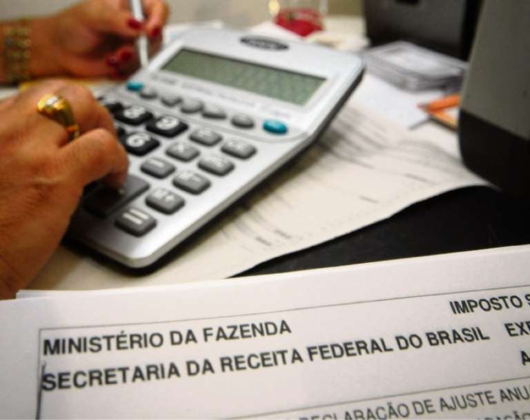 Restituição do Imposto de Renda começa a pagar hoje R$ 667 milhões