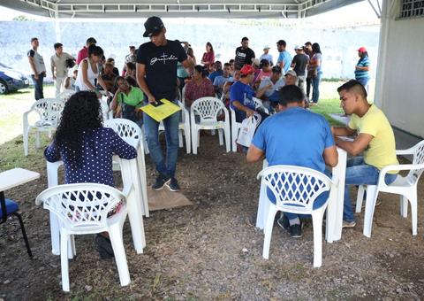 Refugiados e imigrantes são cadastrados no Sine Manaus