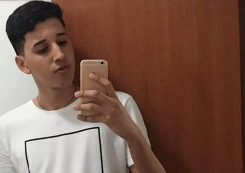 Jovem morre com tiro no pescoço ao defender a mãe de assalto 