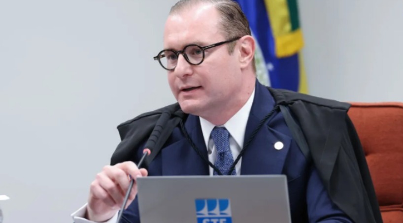 Zanin diverge sobre linguagem neutra e defende ensino de norma culta