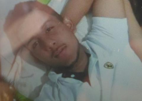 Homem é morto a facadas dentro de casa em Manaus 