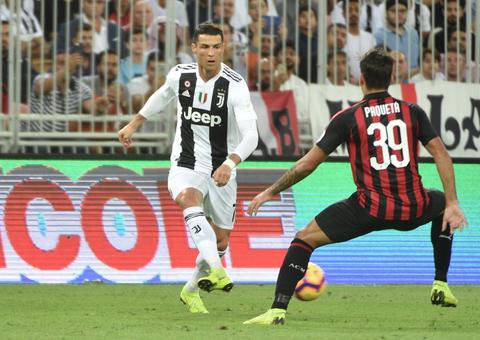 Cristiano Ronaldo marca, Juventus bate Milan e conquista Supercopa da Itália