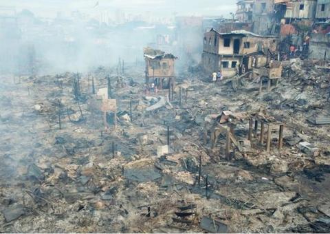 Incêndio no Educandos completa um mês nesta quinta e doações devem continuar