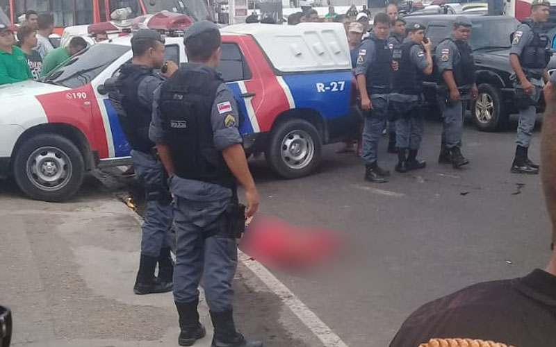 Em Manaus, homem troca tiros com policiais durante fuga e acaba morto