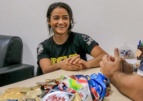 Lutadora amazonense busca títulos do brasileiro e mundial de Jiu-Jitsu