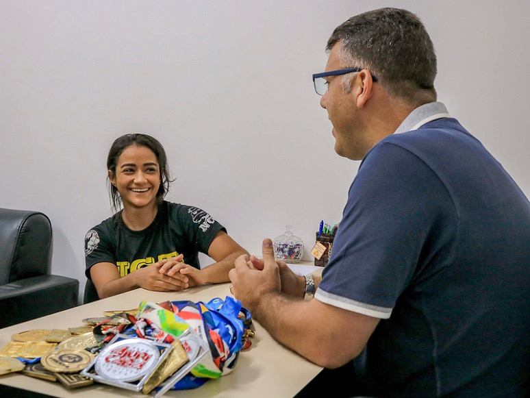 Lutadora amazonense busca títulos do brasileiro e mundial de Jiu-Jitsu