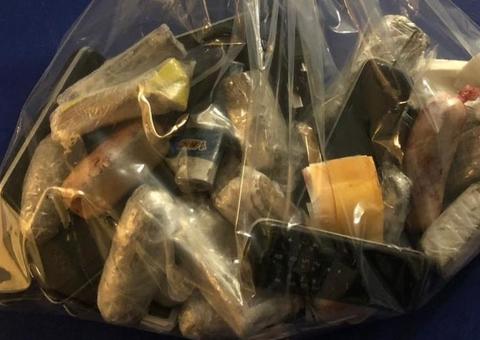 Detento é flagrado tentando voltar para presídio com 62 objetos no estômago