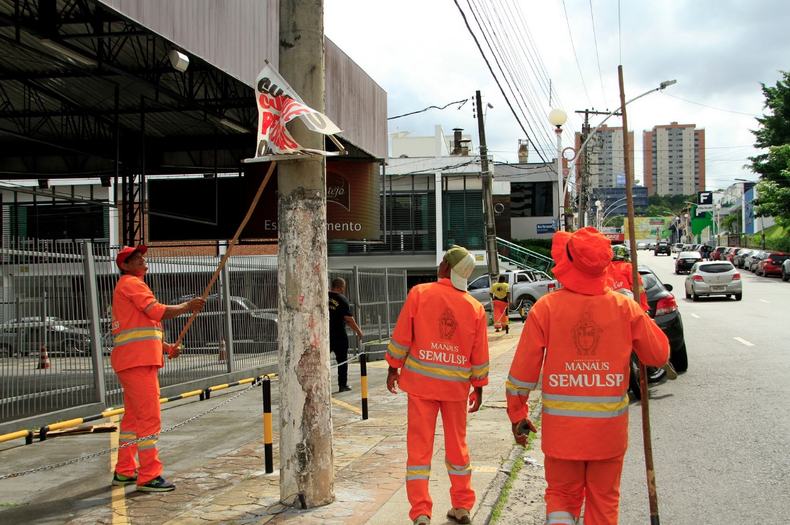 Operações de combate à poluição visual são iniciadas em Manaus