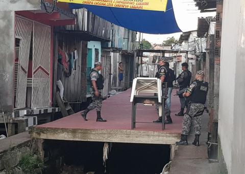 Traficantes viram alvo de mega operação da polícia em área vermelha de Manaus