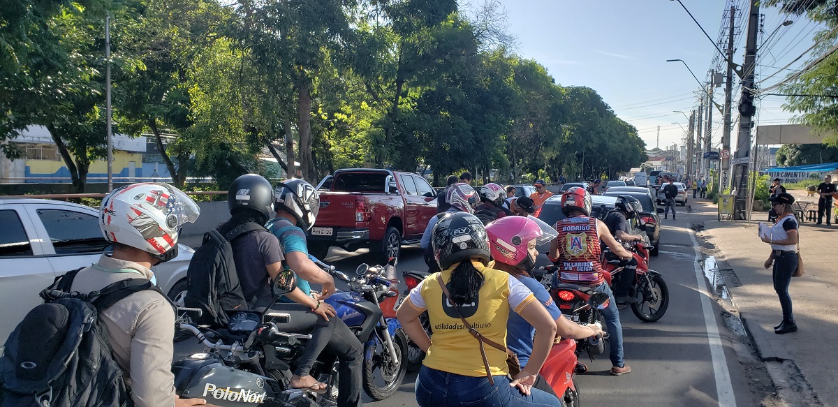 Mais de 80 veículos são recolhidos durante fiscalização no bairro da Compensa