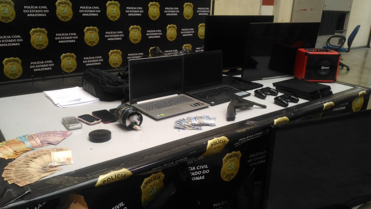 Polícia prende oito pessoas suspeitas de envolvimento em diversos crimes no Amazonas 