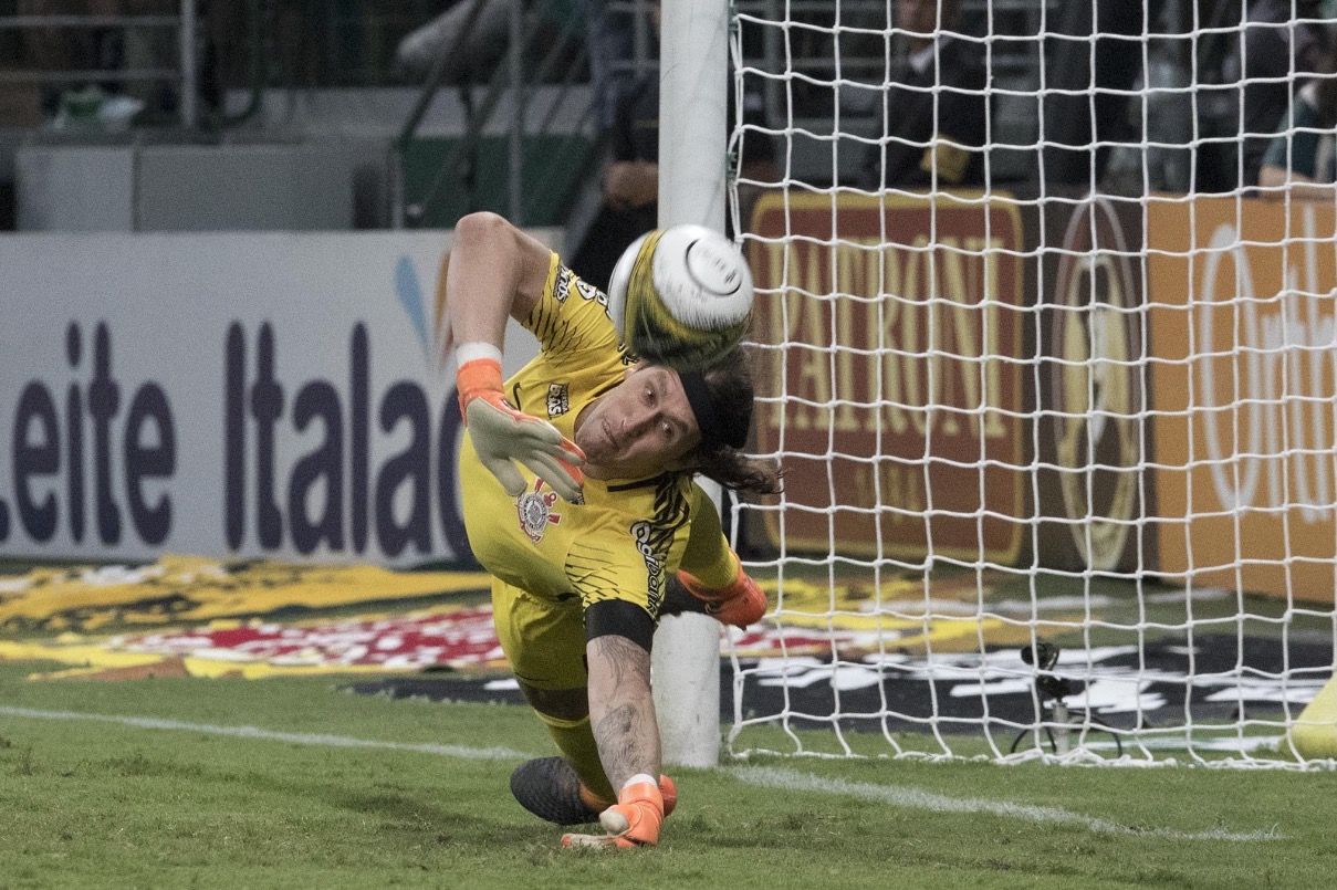 Corinthians acerta com novo patrocinador e uniforme rende R$ 86 milhões