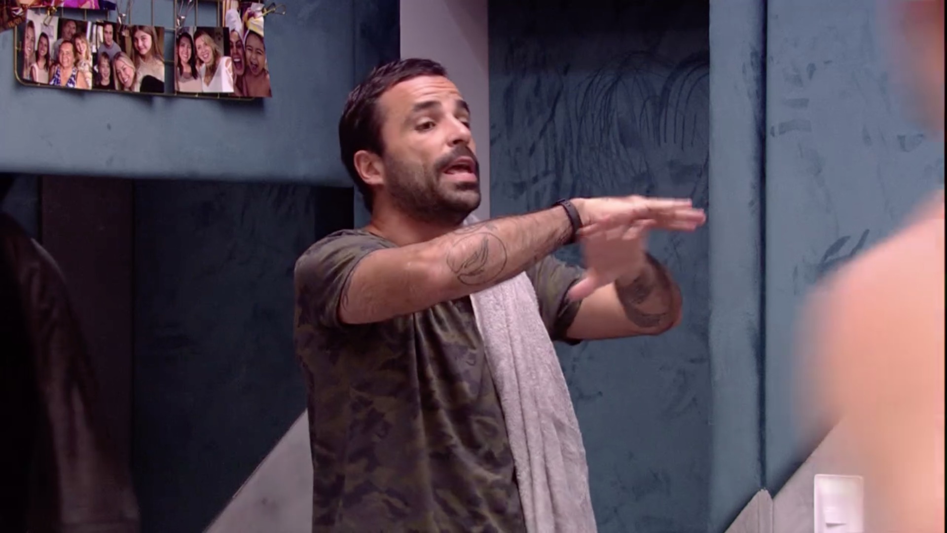 BBB19: Vinicius corrige Gustavo sobre feminismo: 'Não é tolerância zero, é igualdade'