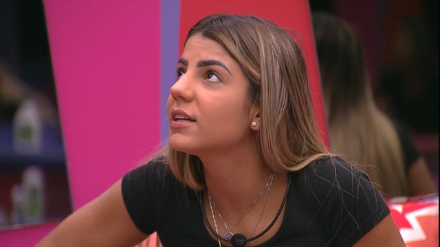 BBB19: Hariany revela que famoso casado já deu em cima dela