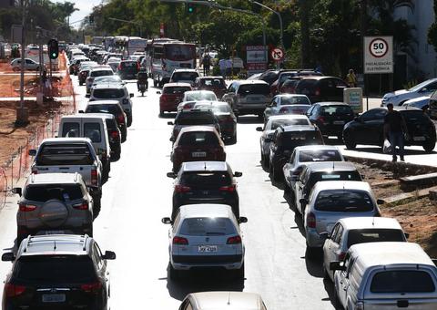 Motoristas podem ter desconto de até 30% no valor do IPVA