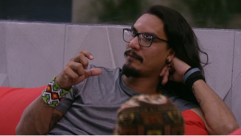 BBB19: Vanderson confessa para brothers que é doente por sexo