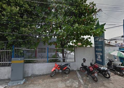 Dupla armada invade loja Americanas e rouba celulares e dinheiro em Manaus 