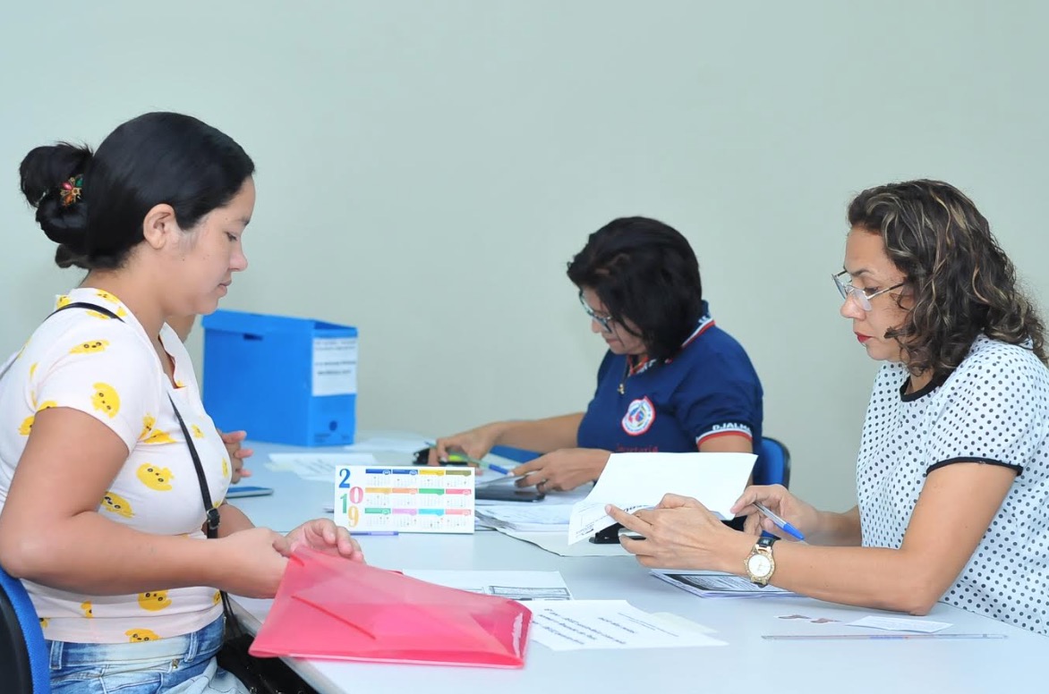 Matrículas para alunos retardatários da rede pública iniciam nesta segunda no Amazonas