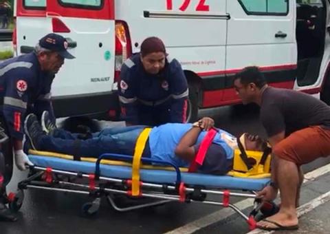 Fotógrafo de jornal é brutalmente espancado durante cobertura de acidente em Manaus