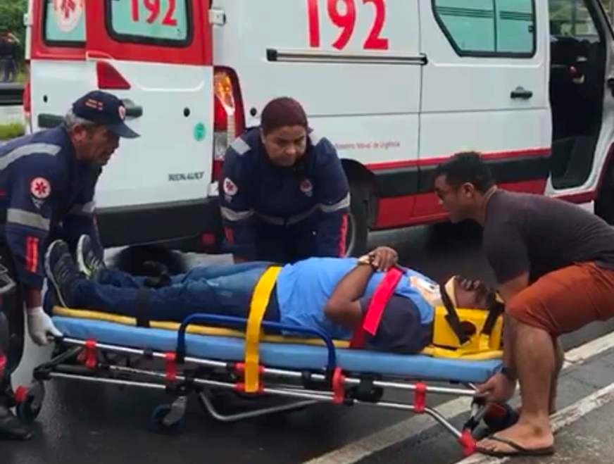 Fotógrafo de jornal é brutalmente espancado durante cobertura de acidente em Manaus