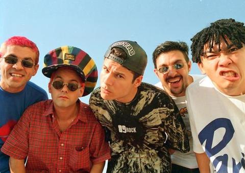 Festa relembra sucessos dos anos 90 em Manaus