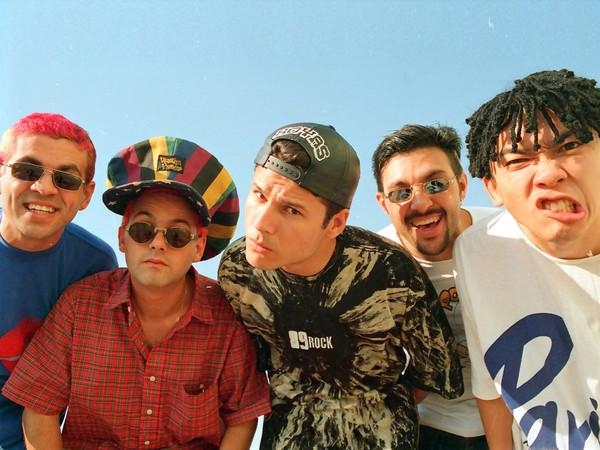 Festa relembra sucessos dos anos 90 em Manaus