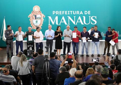 Prefeito assina contrato de autorização para os modais Alternativo e Executivo