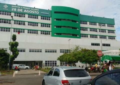 Com o corpo crivado de balas, homem é deixado em hospital e morre em Manaus