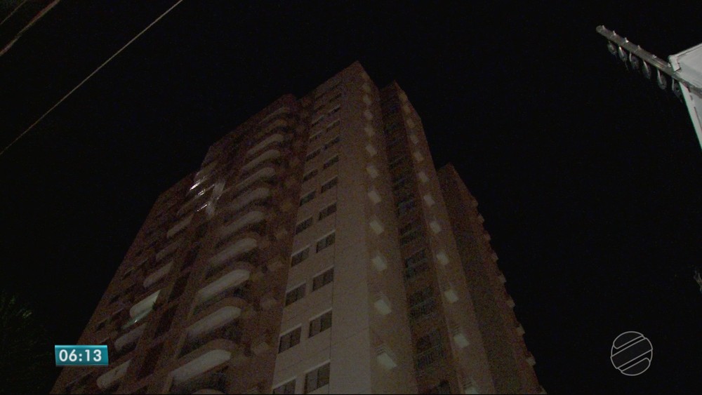 Ladrão escala prédio e furta 9 apartamentos