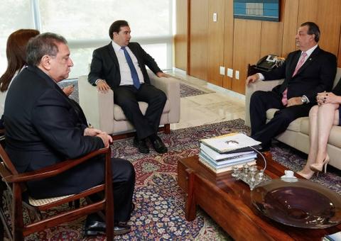 Em busca de apoio à reeleição, Rodrigo Maia chega a Manaus nesta quinta 