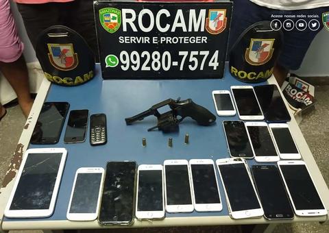 Grupo é preso com arma e 15 celulares roubados em Manaus