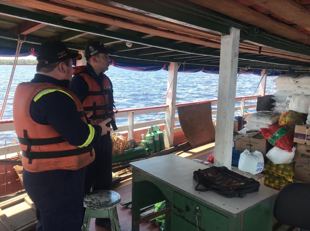 Marinha já apreendeu 15 embarcações neste ano durante operação em Manaus 