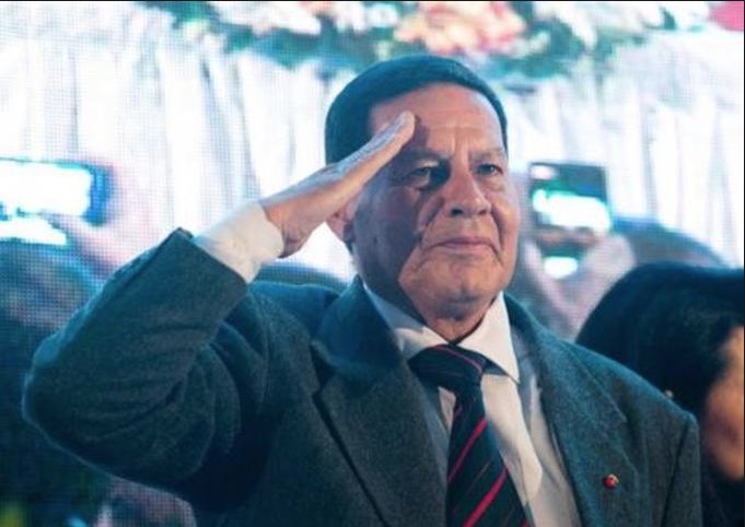 Plano de contingência são termelétricas em caso de Venezuela interromper energia, diz Mourão 