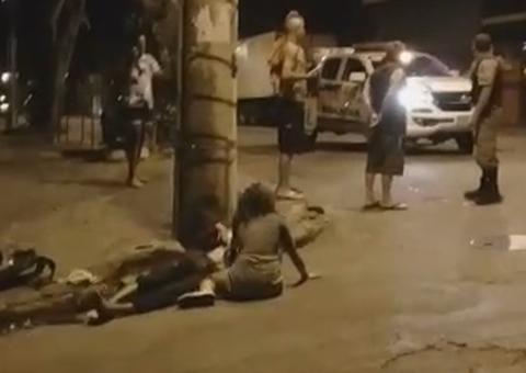 Descontrolado, motorista de ônibus esfaqueia jovem que não tinha dinheiro para passagem